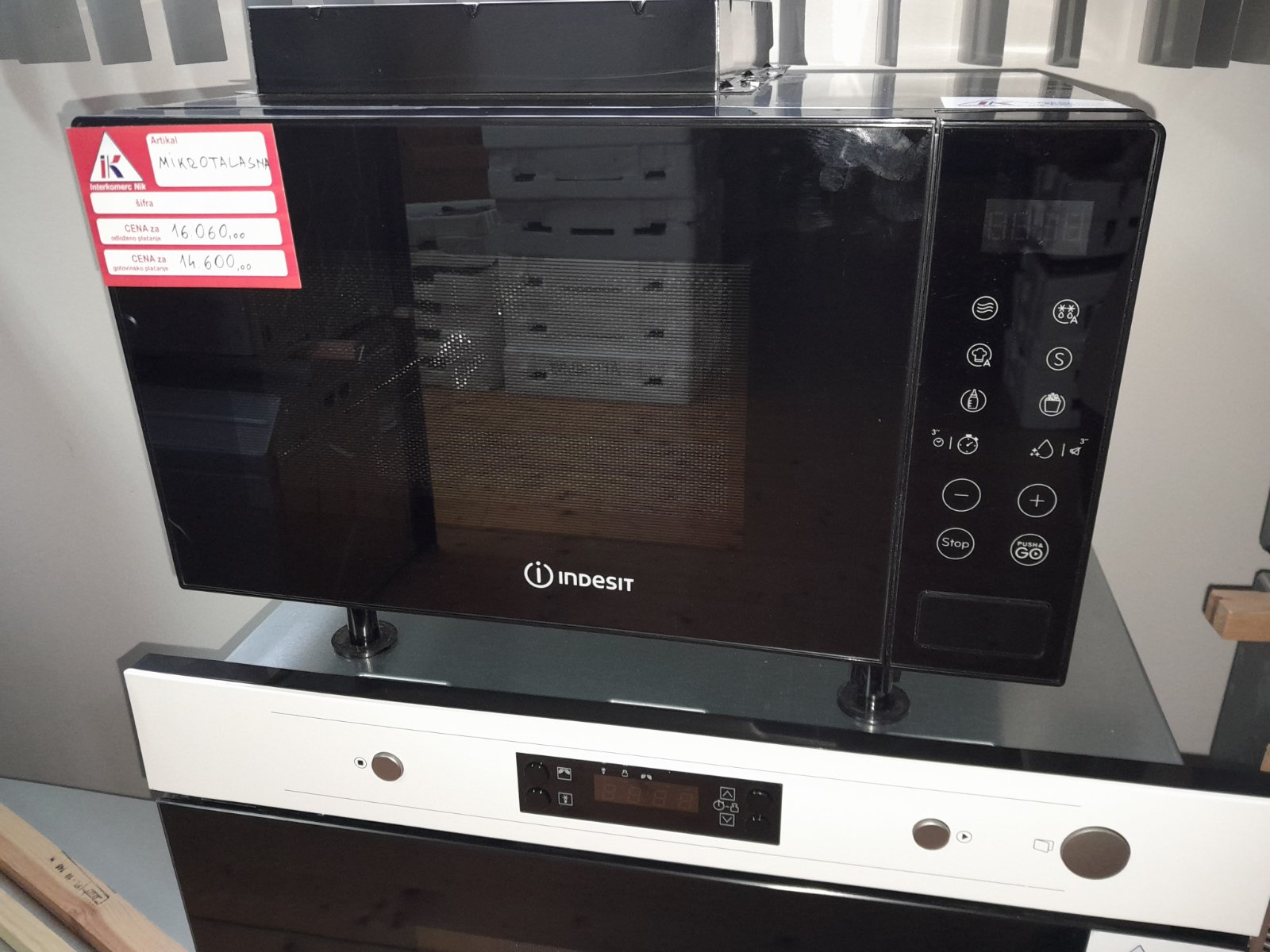 Ugradna mikrotalasna Indesit MT1792 - Image 2